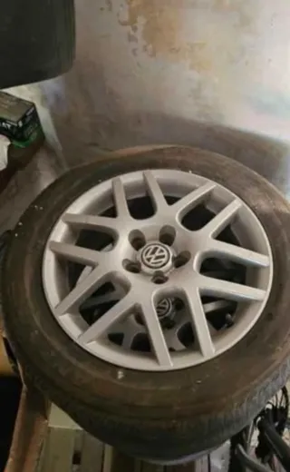 4 Llantas con Neumáticos Golf IV GTI