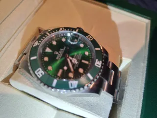 Rolex Submariner Verde.