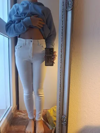 Pantalón vaquero blanco Pull&Bear
