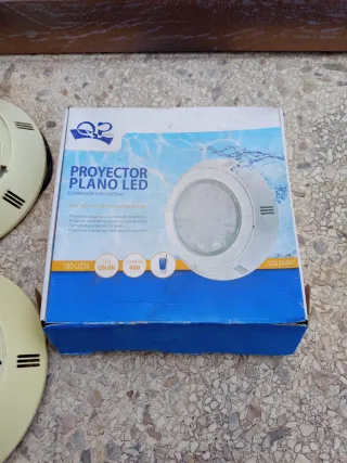 2 Focos LED para Piscina