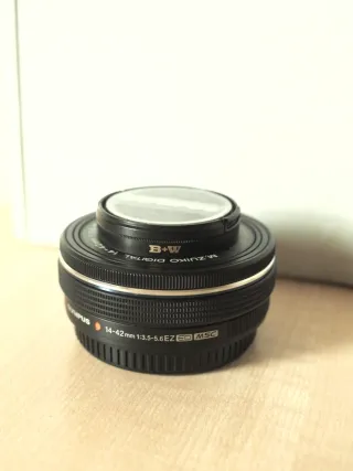 Olympus M.Zuiko Digital ED 14-42mm f/3.5-5.6