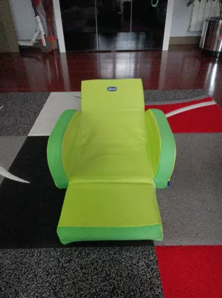 Sofá infantil Chicco verde