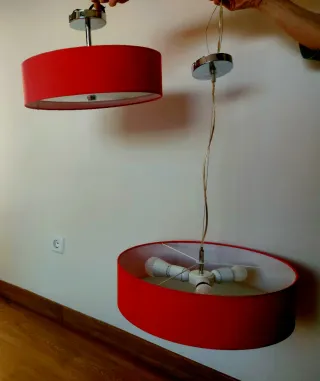 Lámparas de salón comedor rojas