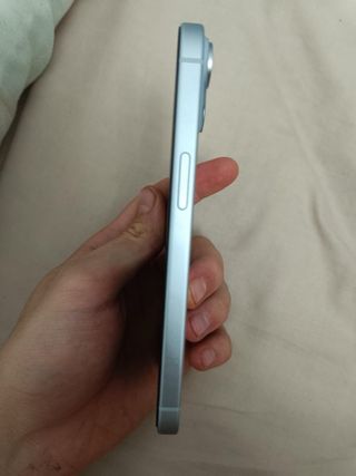 iPhone 15 Azul Plata