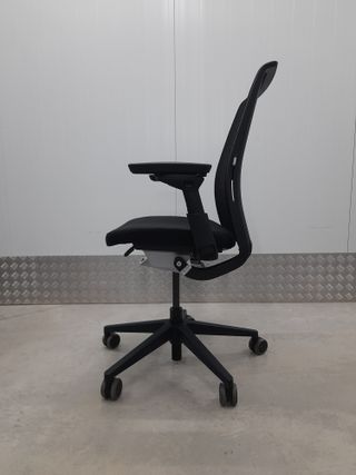 Silla STEELCASE THINK v2  ergonómica profesional