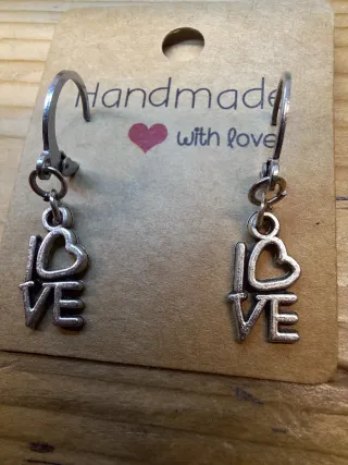 Orecchini cerchio love