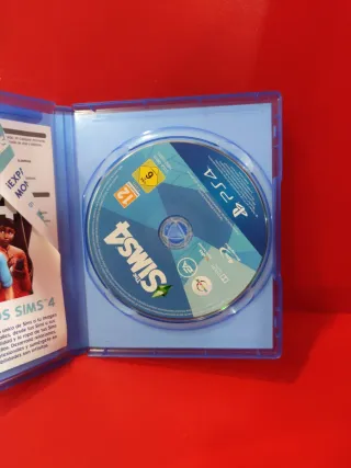 Los Sims 4 PS4