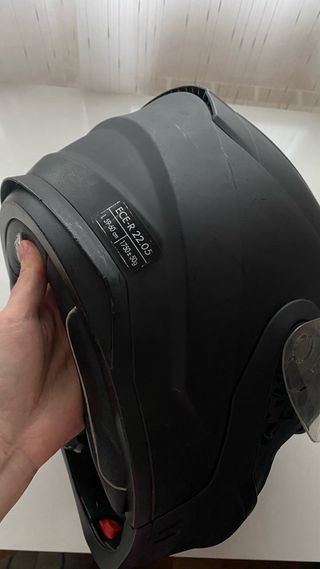 Casco de moto negro integral