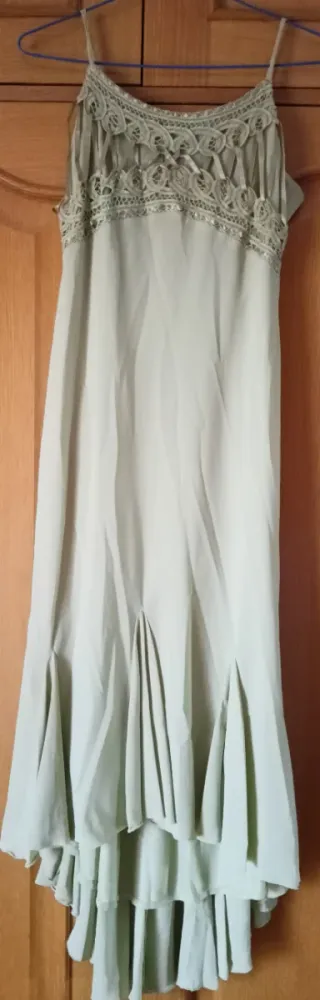 Vestido verde con encaje