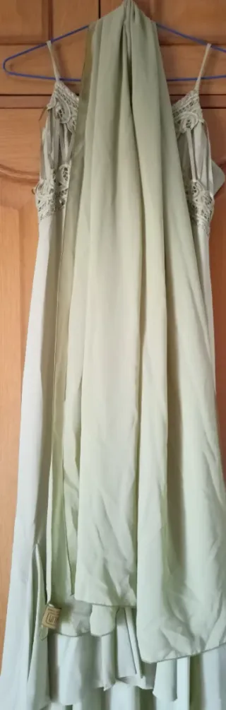 Vestido verde con encaje