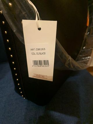 Borsa a secchiello nera Carrera