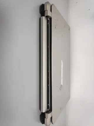 Portátil Toshiba Plata y Negro