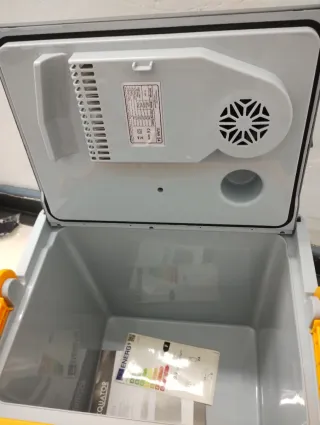 Nevera portátil Aequator gris con asa