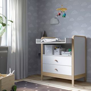 Cómoda cambiador IKEA "ÄLSKVÄRD"