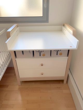 Cómoda cambiador IKEA "ÄLSKVÄRD"
