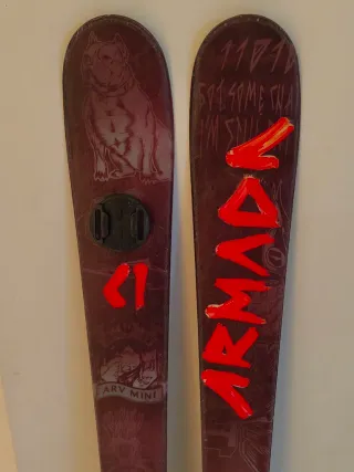 Esquís Armada Freestyle 135cm + Fijaciones Look