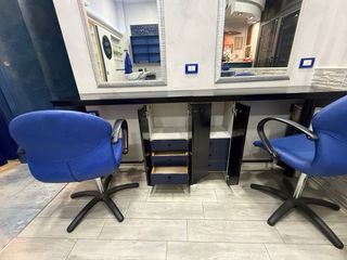 OCCASIONE ARREDO COMPLETO PARRUCCHIERE - ROMA SUD ️