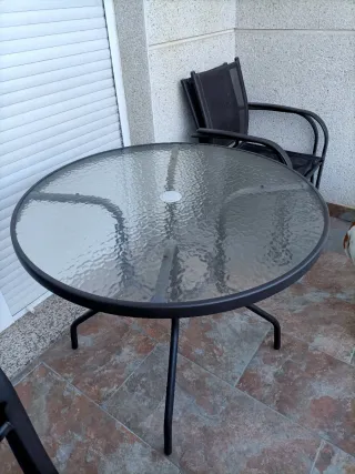 Mesa redonda cristal y metal