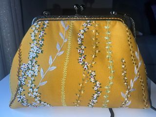 Bolsa artesanal (100% feito à mão)