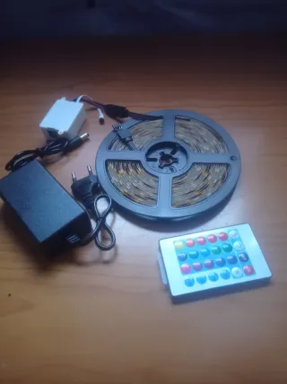 Tira LED RGB con control remoto
