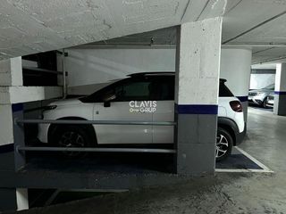 Garaje en venta en La Prosperitat en Barcelona