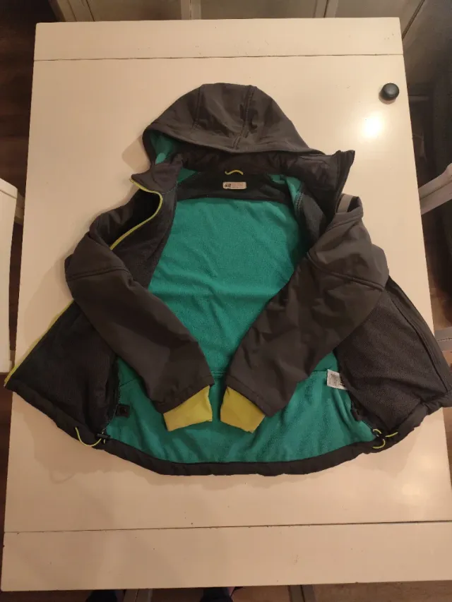 Chaqueta gris con cremallera verde Talla 158 (niñ@