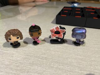 Expositor Kinder Joy Stranger Things