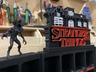 Expositor Kinder Joy Stranger Things