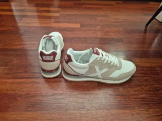 Zapatillas Munich 1939 Beige/Burdeos Talla 44