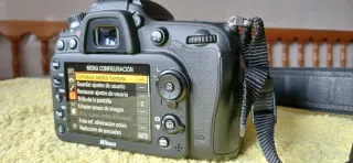 Cámara Nikon D7100 + Tamron 18-200 VC