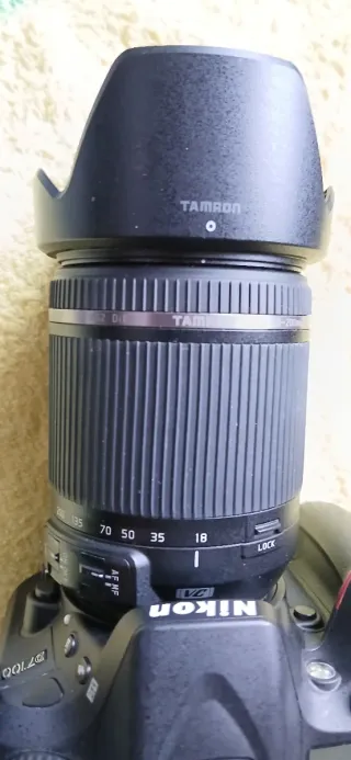 Cámara Nikon D7100 + Tamron 18-200 VC