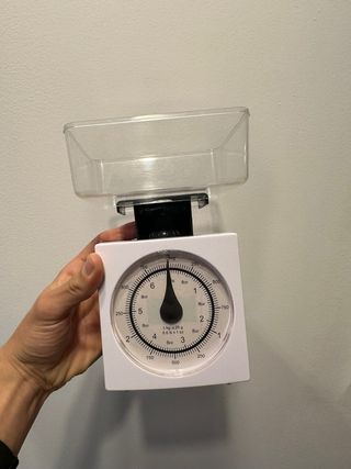 Platos, tazas, sartén, vasos