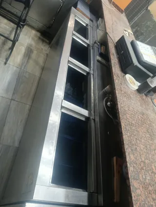 Botellero 4 puertas para negocio