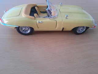 Jaguar E 1/18 Coleccionismo.En buen estado.