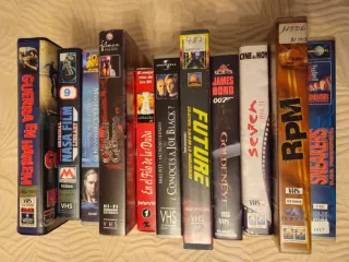 Confezione 10 Film VHS Azione e Avventura