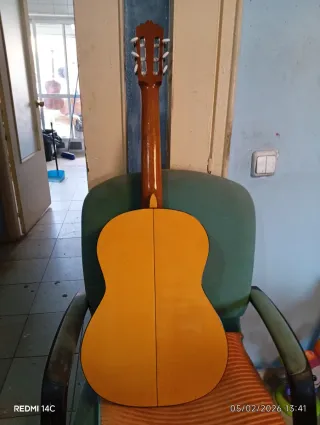 Guitarra Conde Hermanos Ciprés Tapa Pino del norte