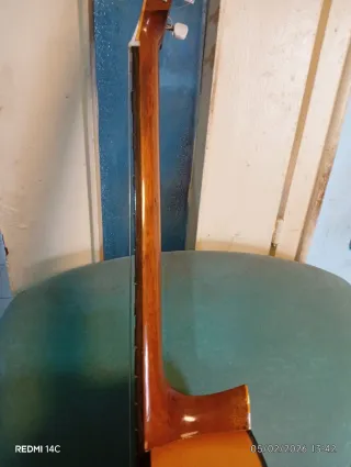 Guitarra Conde Hermanos Ciprés Tapa Pino del norte