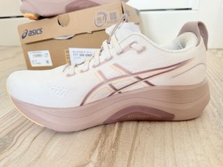 Zapatillas Asics Kayano 32 Talla 40’5 nuevas