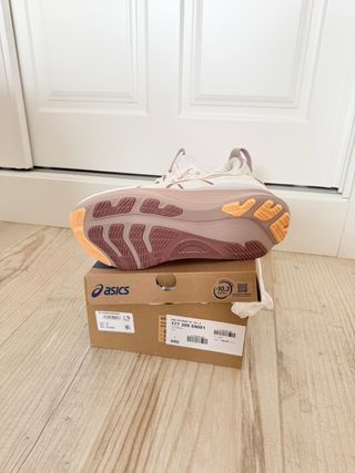 Zapatillas Asics Kayano 32 Talla 40’5 nuevas