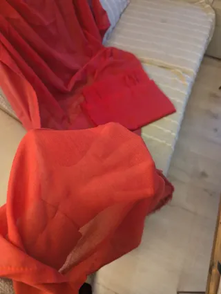 Cortinas rojas (2 unidades)