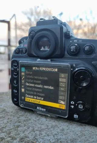 Nikon D800 Full Frame 36.3 mpx + objetivo