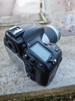 Nikon D800 Full Frame 36.3 mpx + objetivo