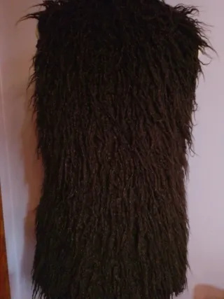 Chaleco pelo sintético marrón