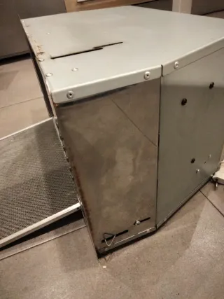 Campana extractora Pando.