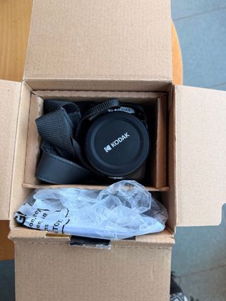 Cámara Kodak Pixpro AZ425 Blanca Precio negociable