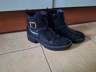 Botines negros talla 37