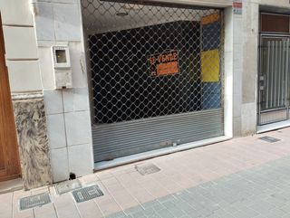 Local comercial en Nules junto plaza Mayor