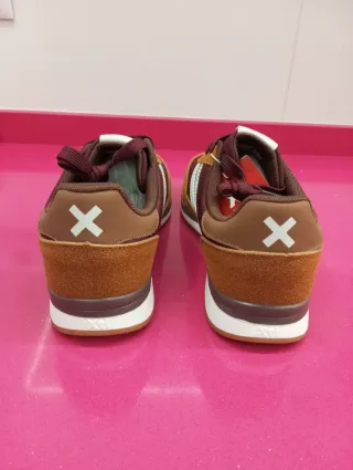 Zapatillas XTI Hombre Marrón y Blanco