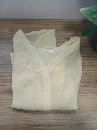 Camisa amarilla talla S