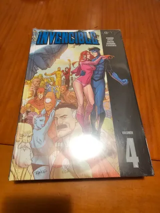 Comic invencible tomo 4